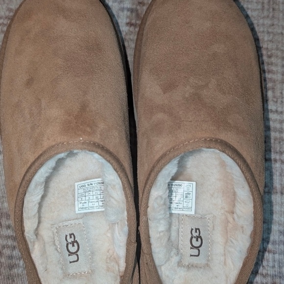 Ugg Men’s Classic Slippers Sz 9 NWOT - Picture 5 of 9